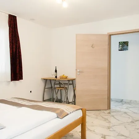 Rooms Garden Zagreb Airport Velika Gorica Exterior photo