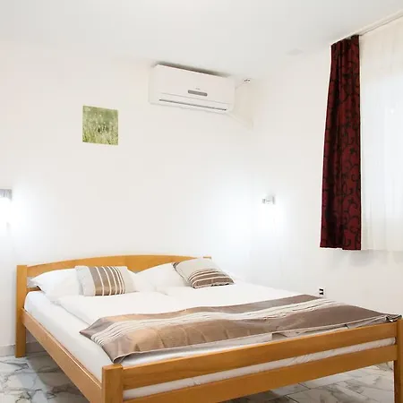 Rooms Garden Zagreb Airport Velika Gorica Exterior photo