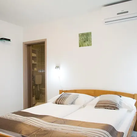 Rooms Garden Zagreb Airport Velika Gorica Exterior photo